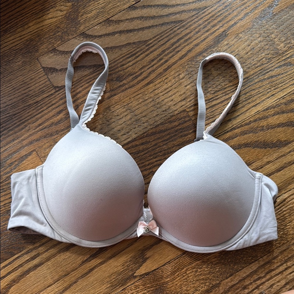 Victoria's Secret Body By Victoria Push Up Bra 36C